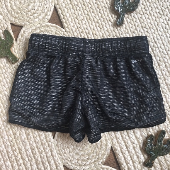 Nike Dri-Fit shorts - Picture 2 of 5